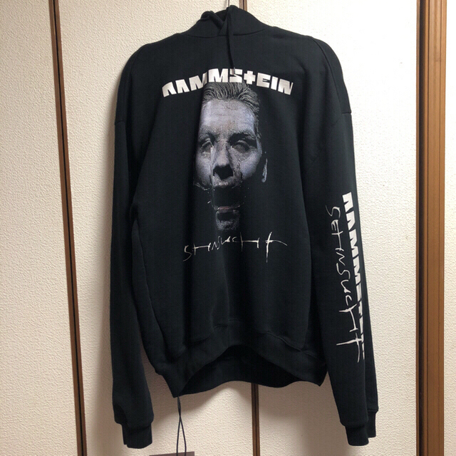 トップスvetements ラムシュタインパーカー サイズxs - パーカー