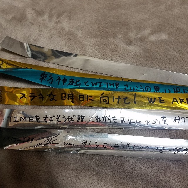 東方神起(トウホウシンキ)の東方神起　コンサート　銀テープ　5本 エンタメ/ホビーのCD(K-POP/アジア)の商品写真