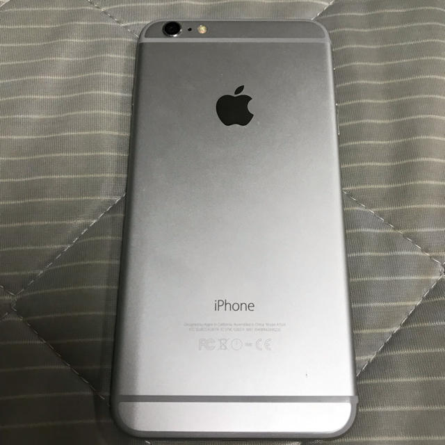 iphone6 plus 64GB SoftBank シルバー スマホ/家電/カメラのスマートフォン/携帯電話(スマートフォン本体)の商品写真