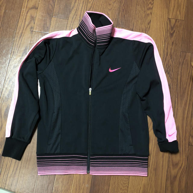 NIKE(ナイキ)のナイキ ジャージ上着 レディースのジャケット/アウター(その他)の商品写真