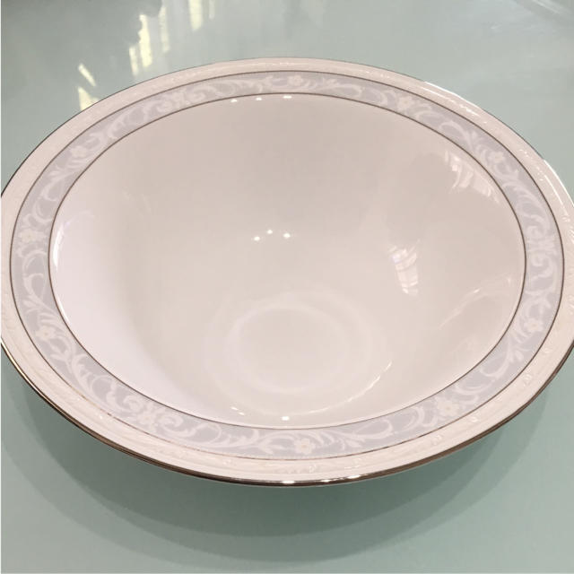 Noritake(ノリタケ)の【新品未使用】ノリタケ食器・サラダボール インテリア/住まい/日用品のキッチン/食器(食器)の商品写真