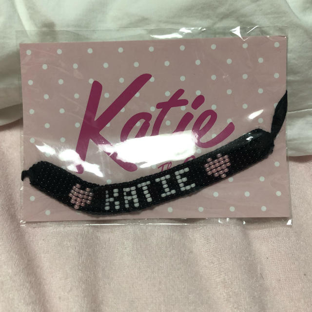 Katie(ケイティー)のBEADS lettered choker Katie レディースのアクセサリー(ブレスレット/バングル)の商品写真