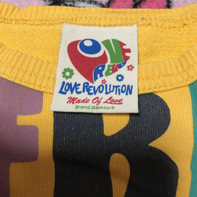 LOVE REVOLUTION(ラブレボリューション)のラブレボトレーナー 110センチ キッズ/ベビー/マタニティのキッズ服男の子用(90cm~)(Tシャツ/カットソー)の商品写真