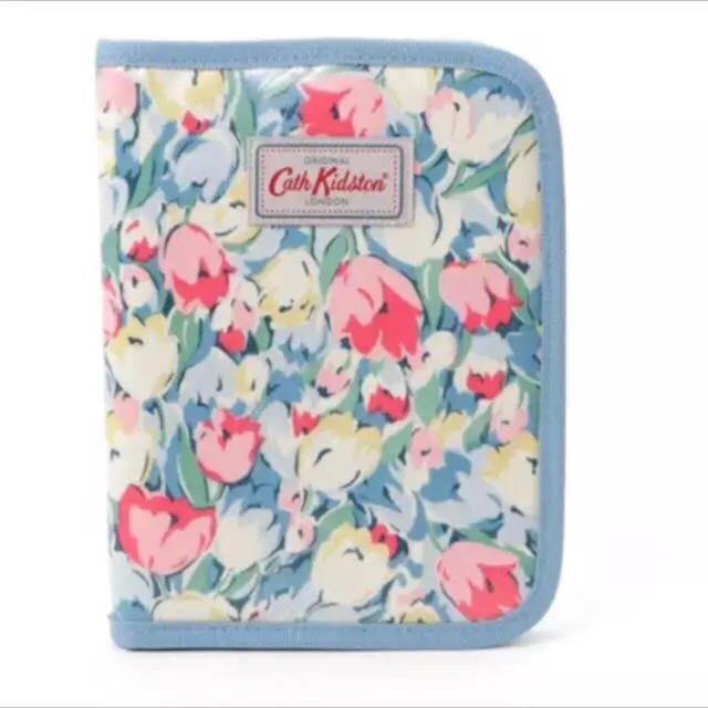 Cath Kidston(キャスキッドソン)の新品 Cath kidston キャス キッドソン 母子手帳ケース キッズ/ベビー/マタニティのマタニティ(母子手帳ケース)の商品写真