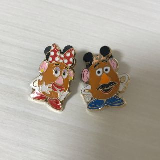 ディズニー(Disney)の💛ディズニーピンバッチ💛(バッジ/ピンバッジ)