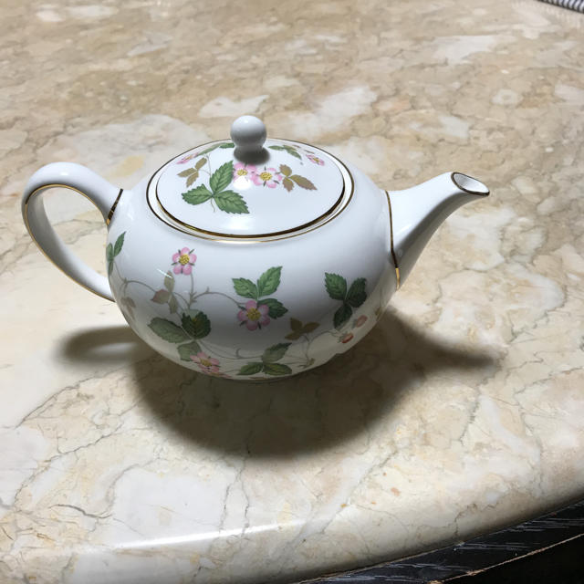 WEDGWOOD ワイルドベリー食器