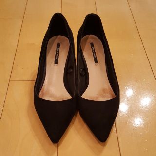 ザラ(ZARA)のZARA BASIC ローヒールパンプス(ハイヒール/パンプス)