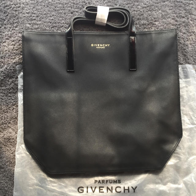 GIVENCHY 　PARFUMS バック