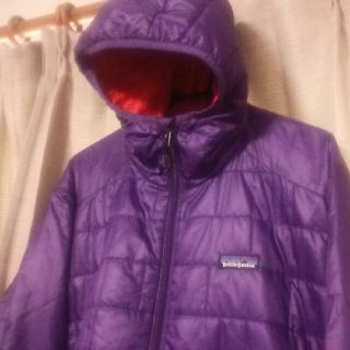 パタゴニア(patagonia)の超美USED パタゴニア ナノパフ フーディー パープル 紫 希少カラー(登山用品)