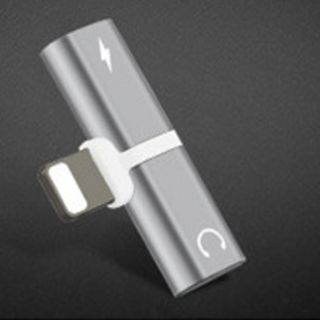 iPhone 2in1 ライトニング 変換 アダプタ b-75(バッテリー/充電器)