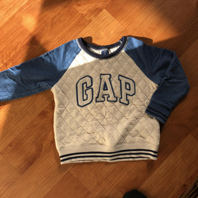 babyGAP(ベビーギャップ)のGAP スウェット トレーナー キッズ/ベビー/マタニティのキッズ服男の子用(90cm~)(その他)の商品写真