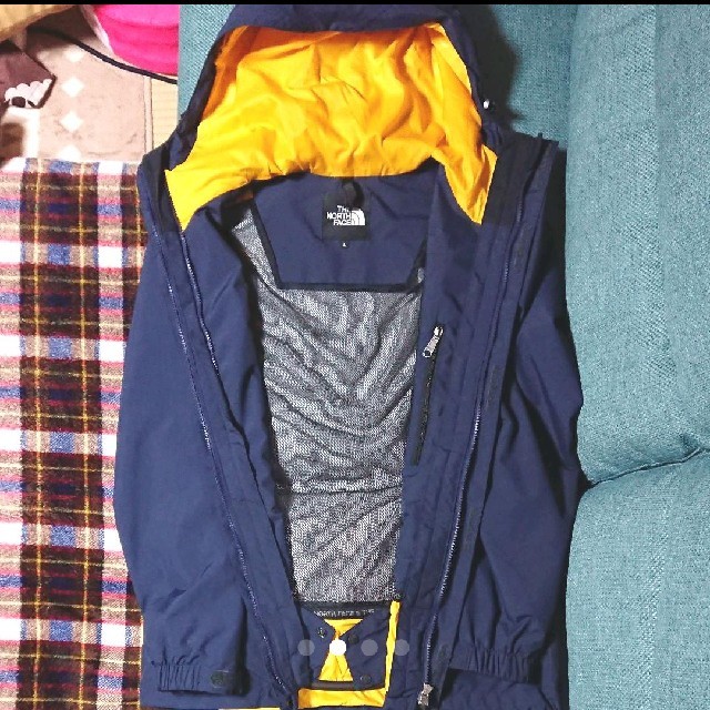 スクープジャケット THE NORTH FACE コズミックブルー×イエロー スクープジャケット THE NORTH FACE コズミックブルー×イエロー