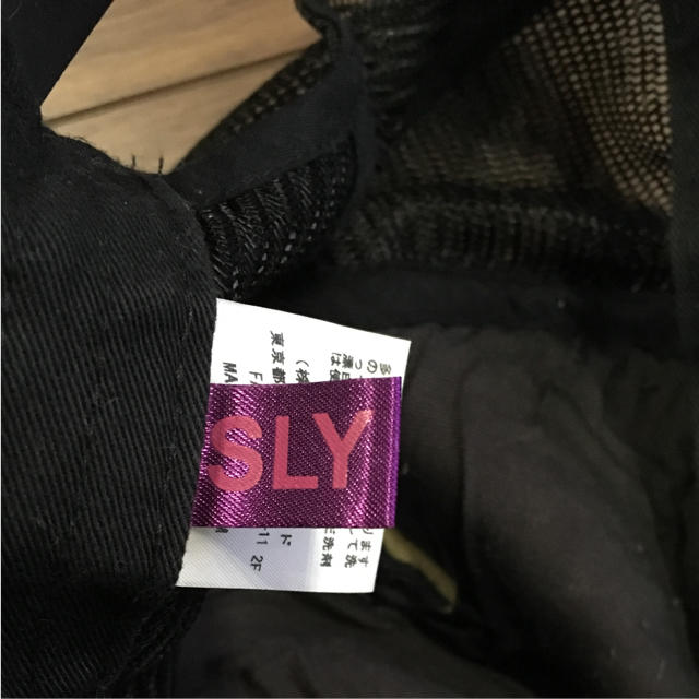 SLY(スライ)のSLYスライ★メッシュキャップ★ダメージ 黒 レディースの帽子(キャップ)の商品写真