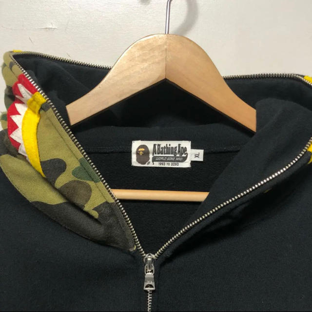 A BATHING APE(アベイシングエイプ)のA BATHING APE シャークパーカー メンズのトップス(パーカー)の商品写真