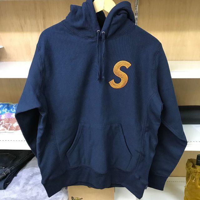 Supreme(シュプリーム)の専用 メンズのトップス(パーカー)の商品写真