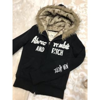 アバクロンビーアンドフィッチ(Abercrombie&Fitch)のアバクロ パーカーS(パーカー)