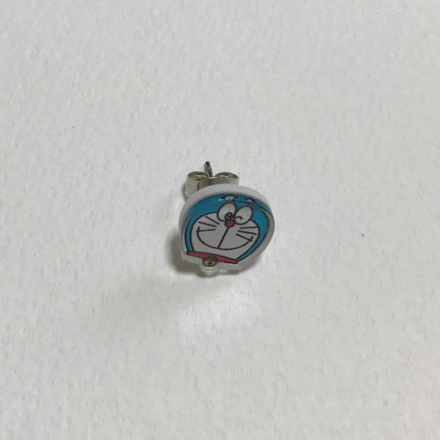 3coins ピアス ドラえもん の通販 By T0413h S Shop スリーコインズならラクマ 3coins ピアス ドラえもん の通販 By T0413h S Shop スリーコインズならラクマ