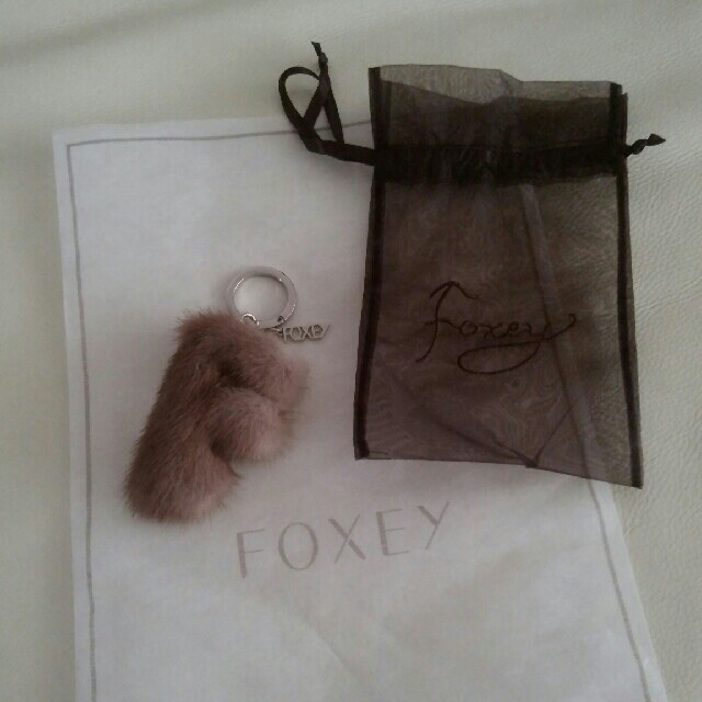 FOXEY(フォクシー)の♡フォクシーFチャーム♡ ハンドメイドのファッション小物(バッグチャーム)の商品写真