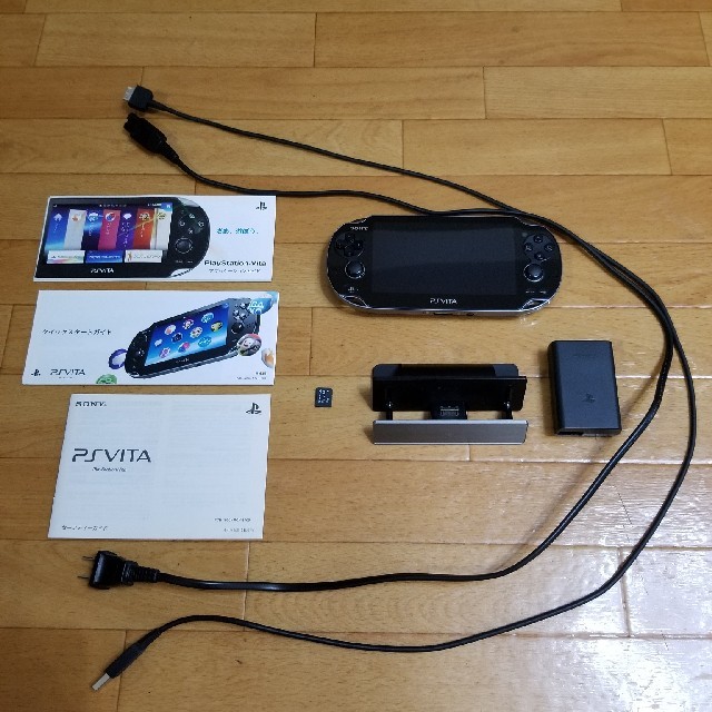 ゲームソフト/ゲーム機本体PS Vita 別売クレードル付き Wi-Fiモデル PCH-1000