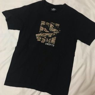 アンディフィーテッド(UNDEFEATED)のUNDEFEATED Tシャツ　★最終値下げ！(Tシャツ/カットソー(半袖/袖なし))