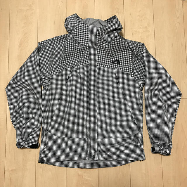 THE NORTH FACE(ザノースフェイス)のノースフェイス☆ノベルティドットショットジャケット 未使用 マウンテンパーカー レディースのジャケット/アウター(ナイロンジャケット)の商品写真