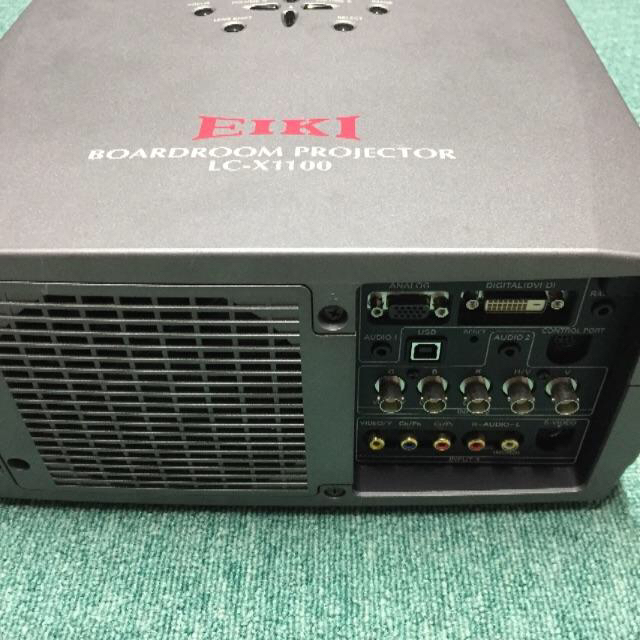 EIKI LC-X1100 ビデオプロジェクター（ジャンク）＋交換ランプ スマホ/家電/カメラのテレビ/映像機器(プロジェクター)の商品写真