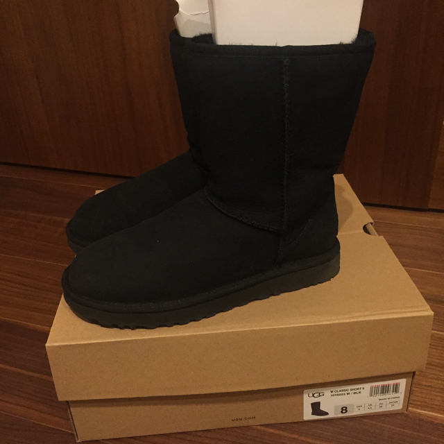 UGG アグ クラシックショート 8 classic short II 黒