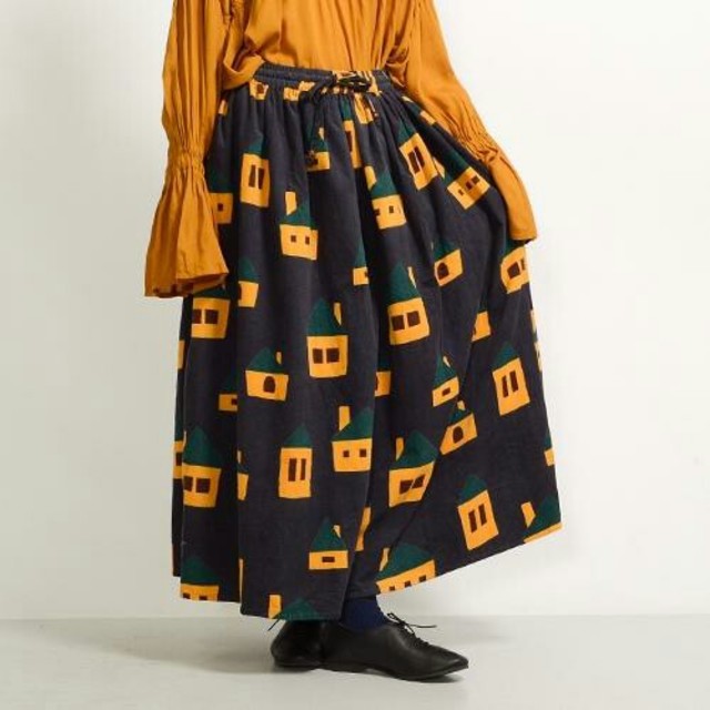 【FILLIL/フィリル】おうちコーデュロイプリントスカート　グリーン レディースのスカート(ロングスカート)の商品写真
