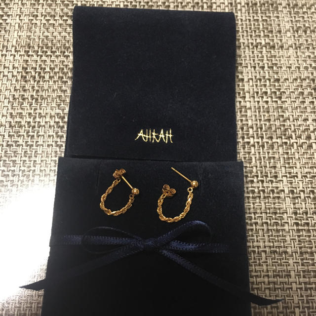 AHKAH フレンチロープピアス アーカー 定番のお歳暮&冬ギフト 8321円