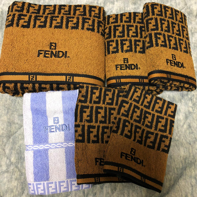 FENDI　フェンディ　バスタオル（未使用品）