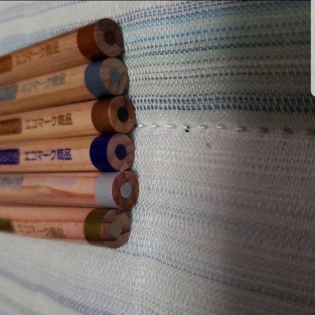 トンボ鉛筆(トンボエンピツ)の木物語　色鉛筆 エンタメ/ホビーのアート用品(色鉛筆)の商品写真
