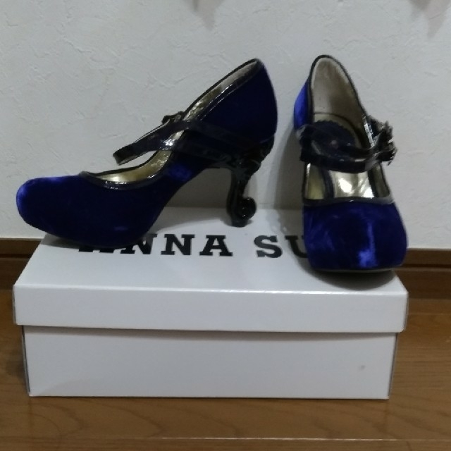 ANNA SUI(アナスイ)の専用です【未使用】ANNA SUI猫足パンプス レディースの靴/シューズ(ハイヒール/パンプス)の商品写真