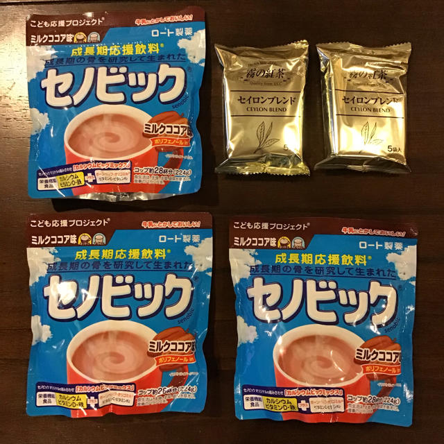 ロート製薬(ロートセイヤク)のセノビック　２２４ｇ×３袋（ミルクココア）おまけ付き 食品/飲料/酒の食品(その他)の商品写真