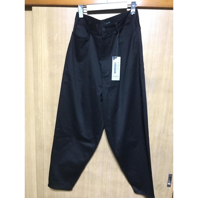 LAD MUSICIAN(ラッドミュージシャン)のラッドミュージシャン 1TUCK TAPERED WIDE PANTS メンズのパンツ(スラックス)の商品写真