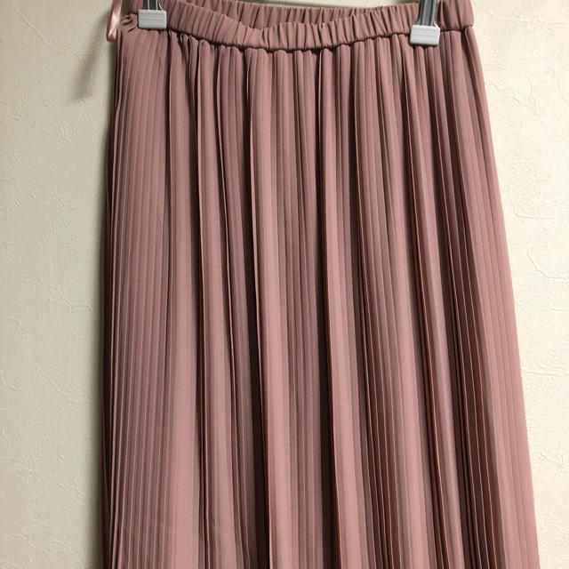 UNIQLO(ユニクロ)のロングプリーツスカート レディースのスカート(ロングスカート)の商品写真