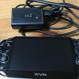 プレイステーションヴィータ(PlayStation Vita)のPSVita PCH-1100(携帯用ゲーム機本体)