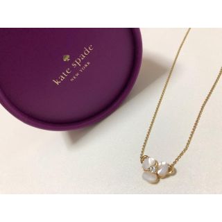 ケイトスペードニューヨーク(kate spade new york)のkate spade お花 ネックレス(ネックレス)