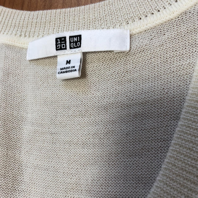 UNIQLO(ユニクロ)の【専用】エクストラファインメリノ Vネック レディースのトップス(ニット/セーター)の商品写真