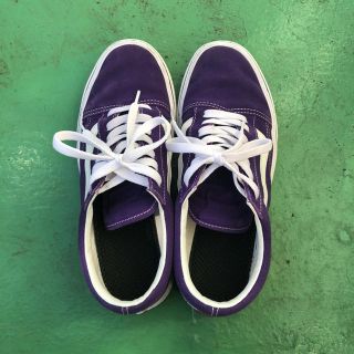 ヴァンズ(VANS)のVANS 紫 スニーカー(スニーカー)