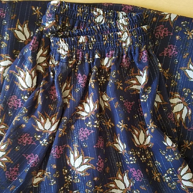 Ungrid(アングリッド)のお値下げ‼アングリッド‼フラワープリントラメスカート レディースのスカート(ロングスカート)の商品写真