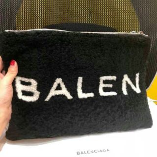 バレンシアガ(Balenciaga)のBALENCIAGA 黒 クラッチバッグ(クラッチバッグ)