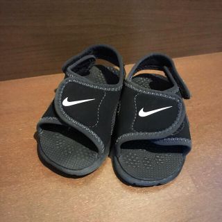 ナイキ(NIKE)の《最終値下げ》ナイキ サンダル 10 4c ブラック 黒(サンダル)