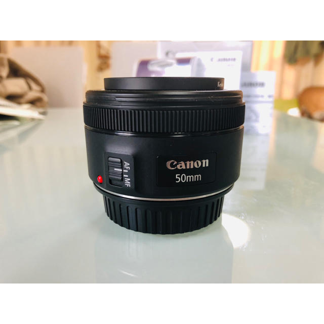 Canon(キヤノン)のEF 50mm f/1.8 STM 保護フィルター付き スマホ/家電/カメラのカメラ(レンズ(単焦点))の商品写真