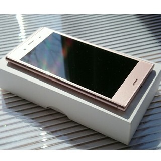 エクスペリア(Xperia)のXPERIA XZ1 SIMフリー ピンク SOV36,SO01K,701SO(スマートフォン本体)