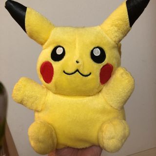 ポケモン(ポケモン)のピカチュウパペット(ぬいぐるみ)