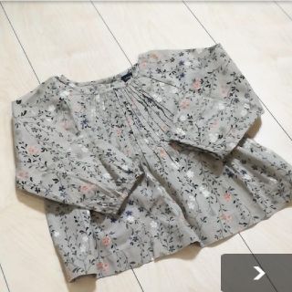 ベビーギャップ(babyGAP)のbaby gap  花柄　長袖　ブラウス　95㎝(Tシャツ/カットソー)