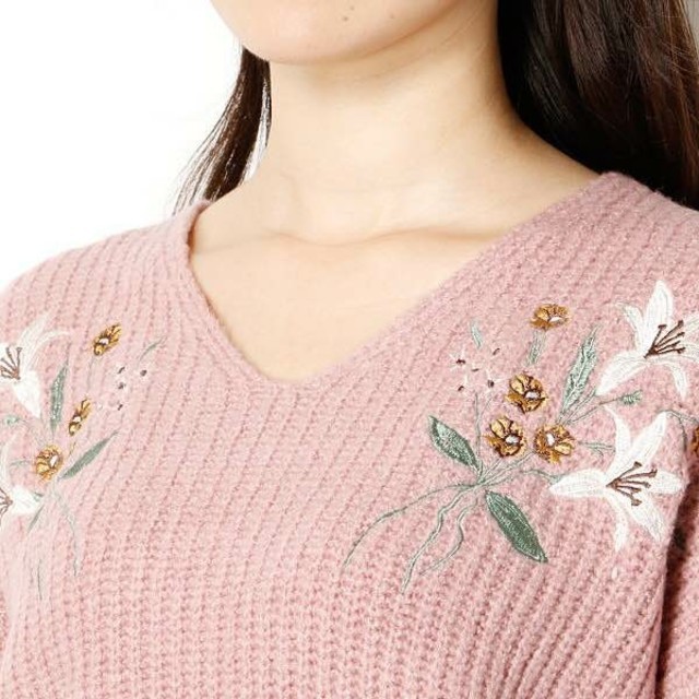 INGNI(イング)のINGNI 刺繍ニット ピンク M イング レディースのトップス(ニット/セーター)の商品写真