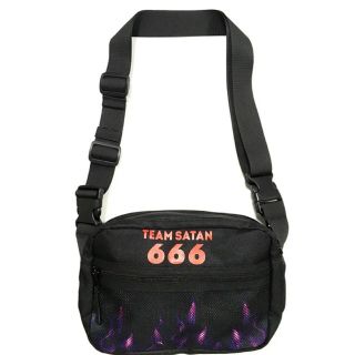 シックスシックスシックス(666)のTEAM SATAN チームサタン 666 値下げ不可(ショルダーバッグ)