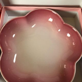 ルクルーゼ(LE CREUSET)のルクルーゼ  フラワーディッシュM(食器)