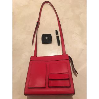 ケイトスペードサタデー(KATE SPADE SATURDAY)の❤️ケイトスペード♠︎SATURDAY❤️REDショルダーバック とっても可愛い(ショルダーバッグ)